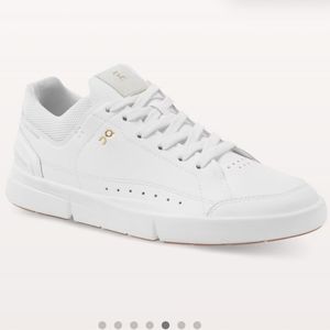 ON Running The Roger Centre Court Woman sneakers white